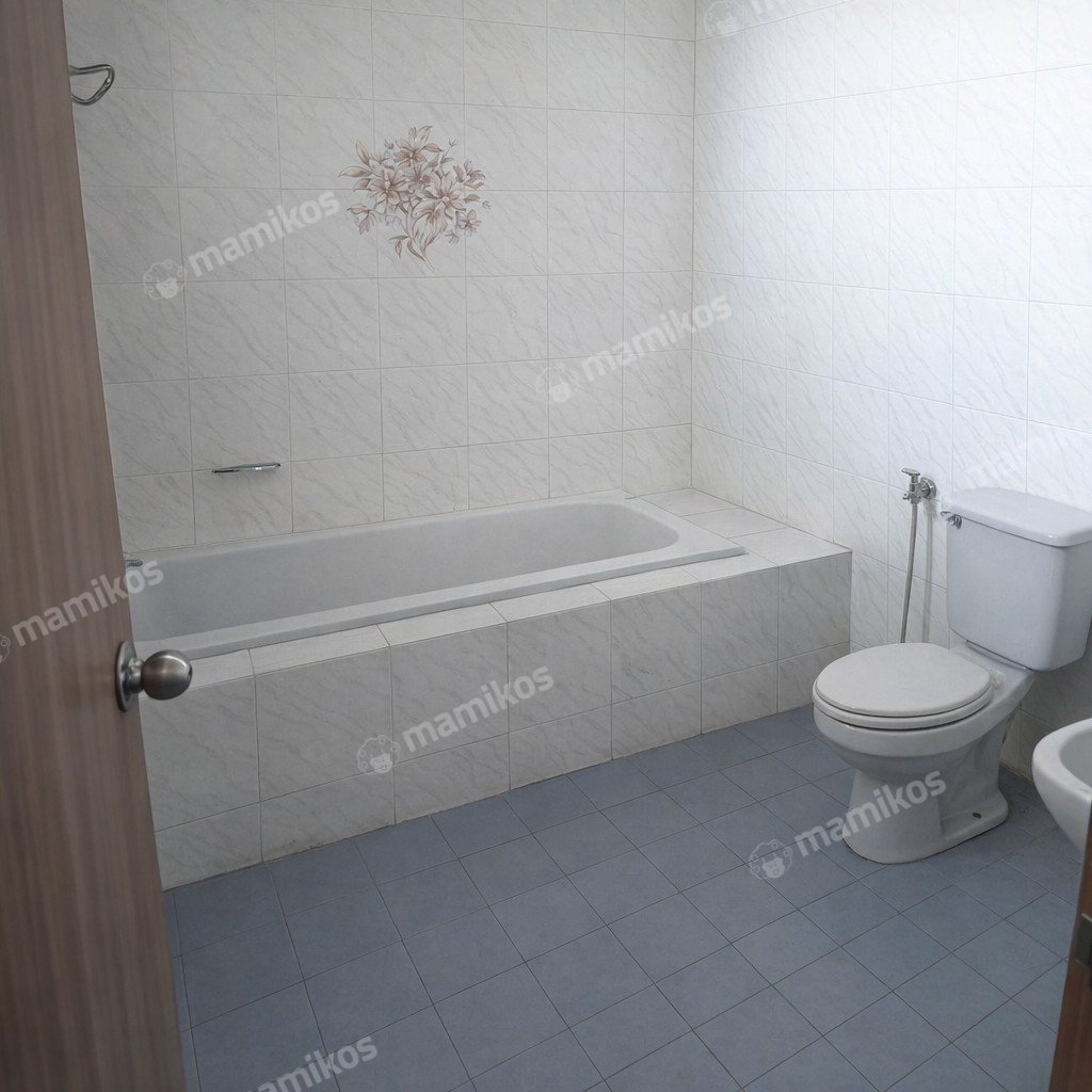 Rumah 6 Kamar Tidur 5 Kamar Mandi 2 Lantai Intercon Jakarta Barat - Photo 5