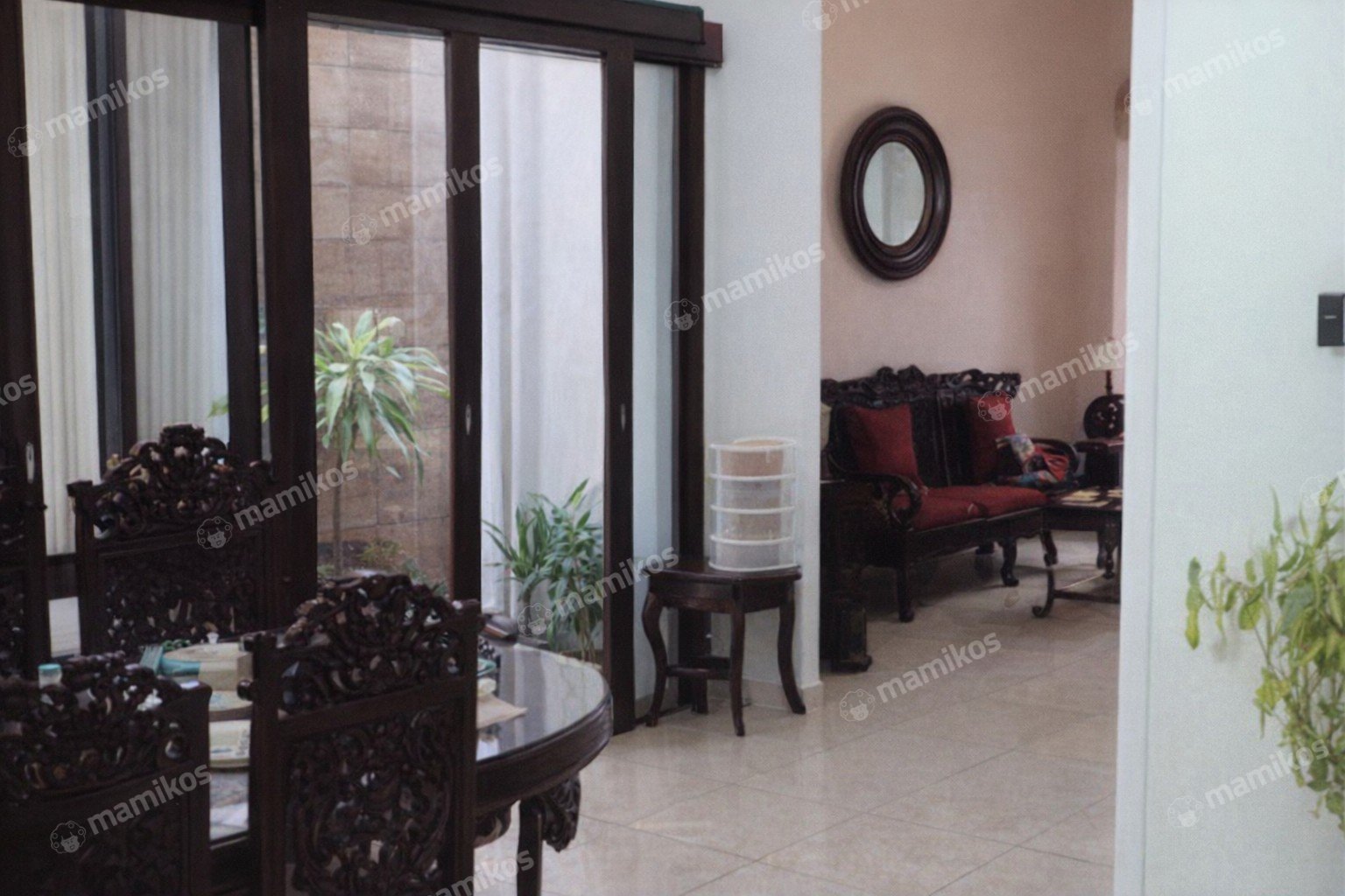 Rumah 6 Kamar Tidur 7 Kamar Mandi 2 Lantai Cilandak Jakarta Selatan - Photo 2