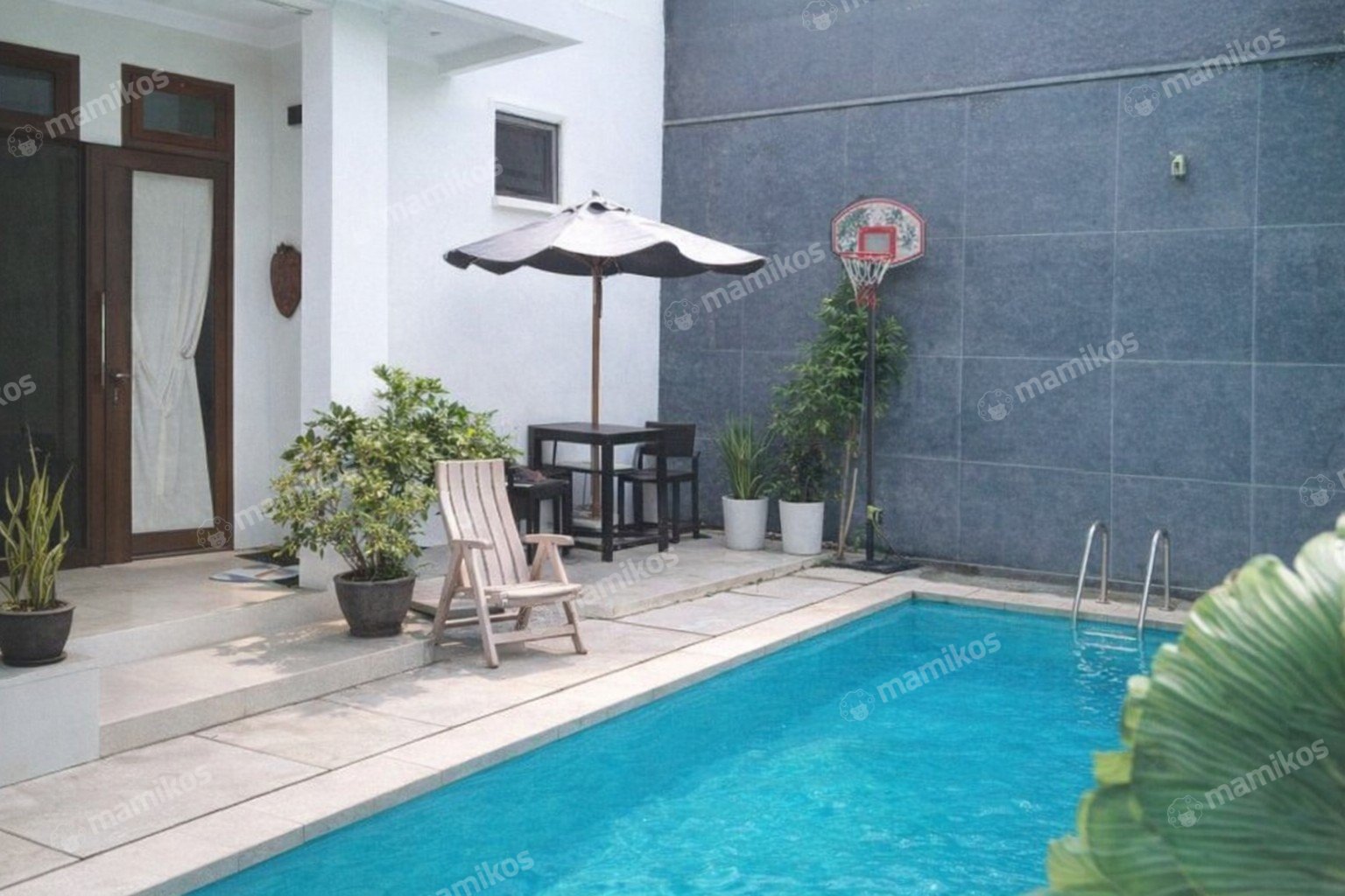 Rumah 6 Kamar Tidur 7 Kamar Mandi 2 Lantai Cilandak Jakarta Selatan - Photo 5