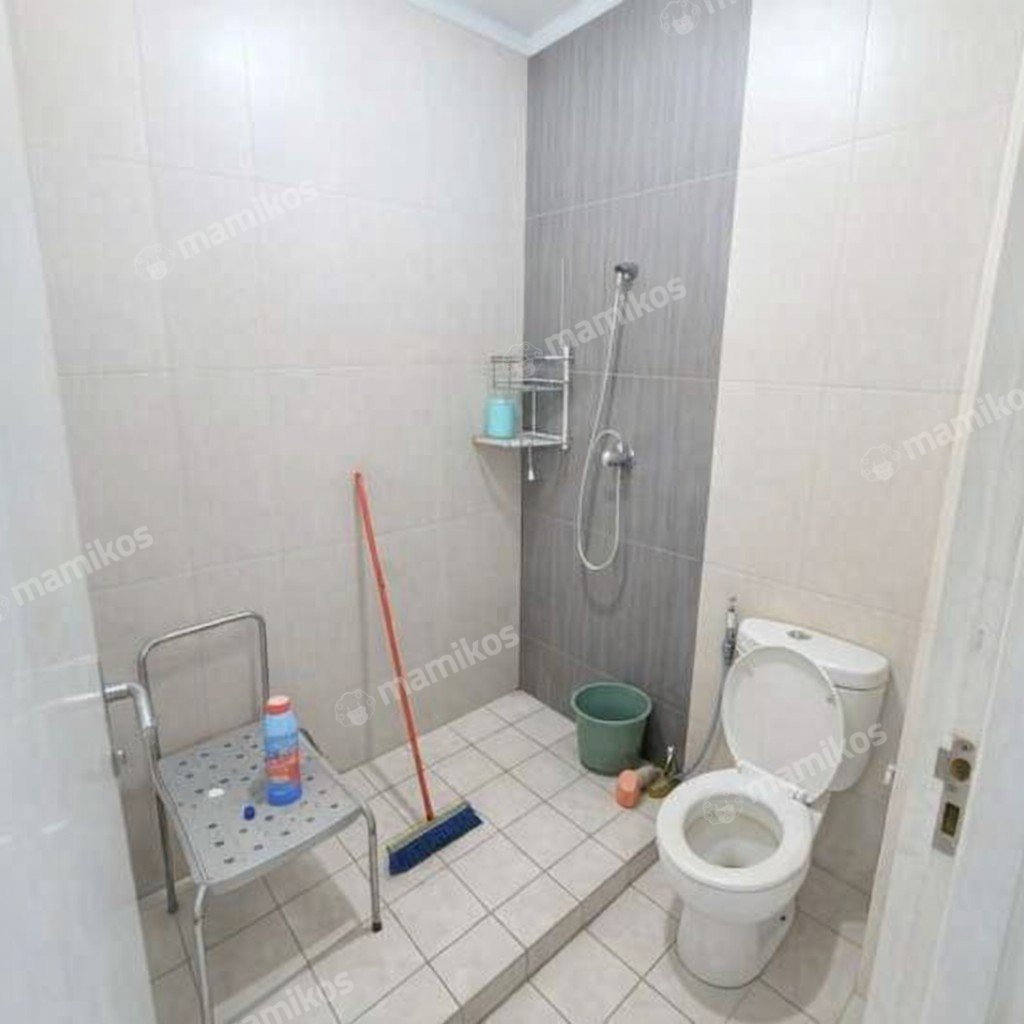 Rumah Sertifikat HGB 4 Kamar Tidur 3 Kamar Mandi Citra Garden Jakarta Barat - Photo 3