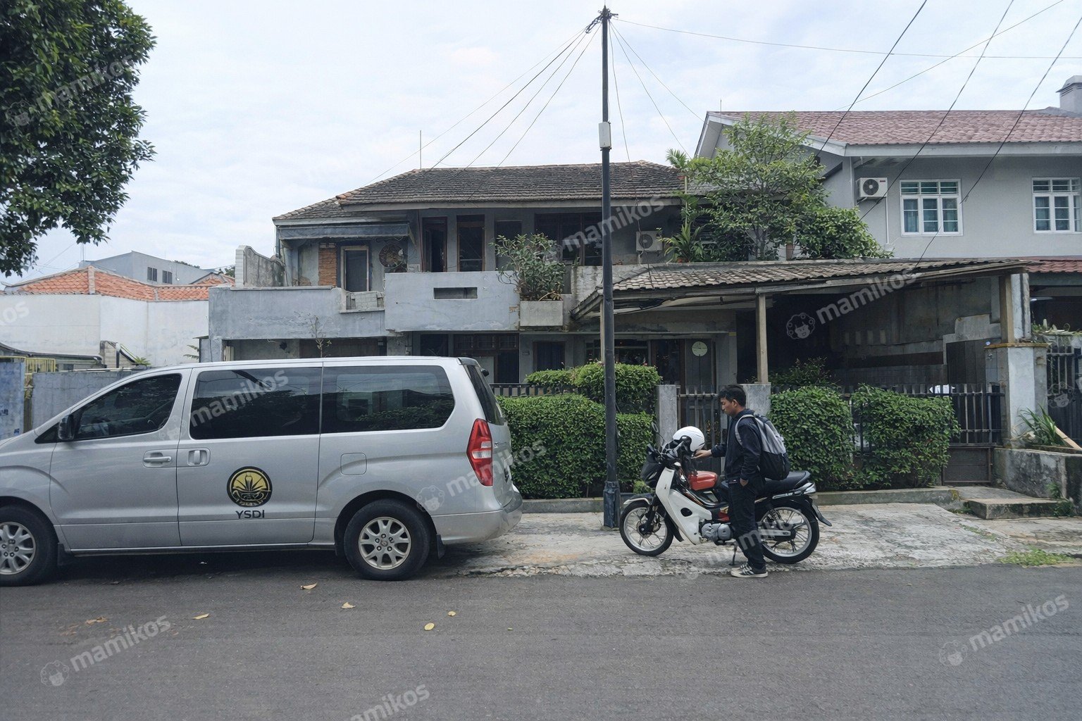Rumah Sertifikat SHM 4 Kamar Tidur 3 Kamar Mandi Kebayoran Baru Jakarta Selatan