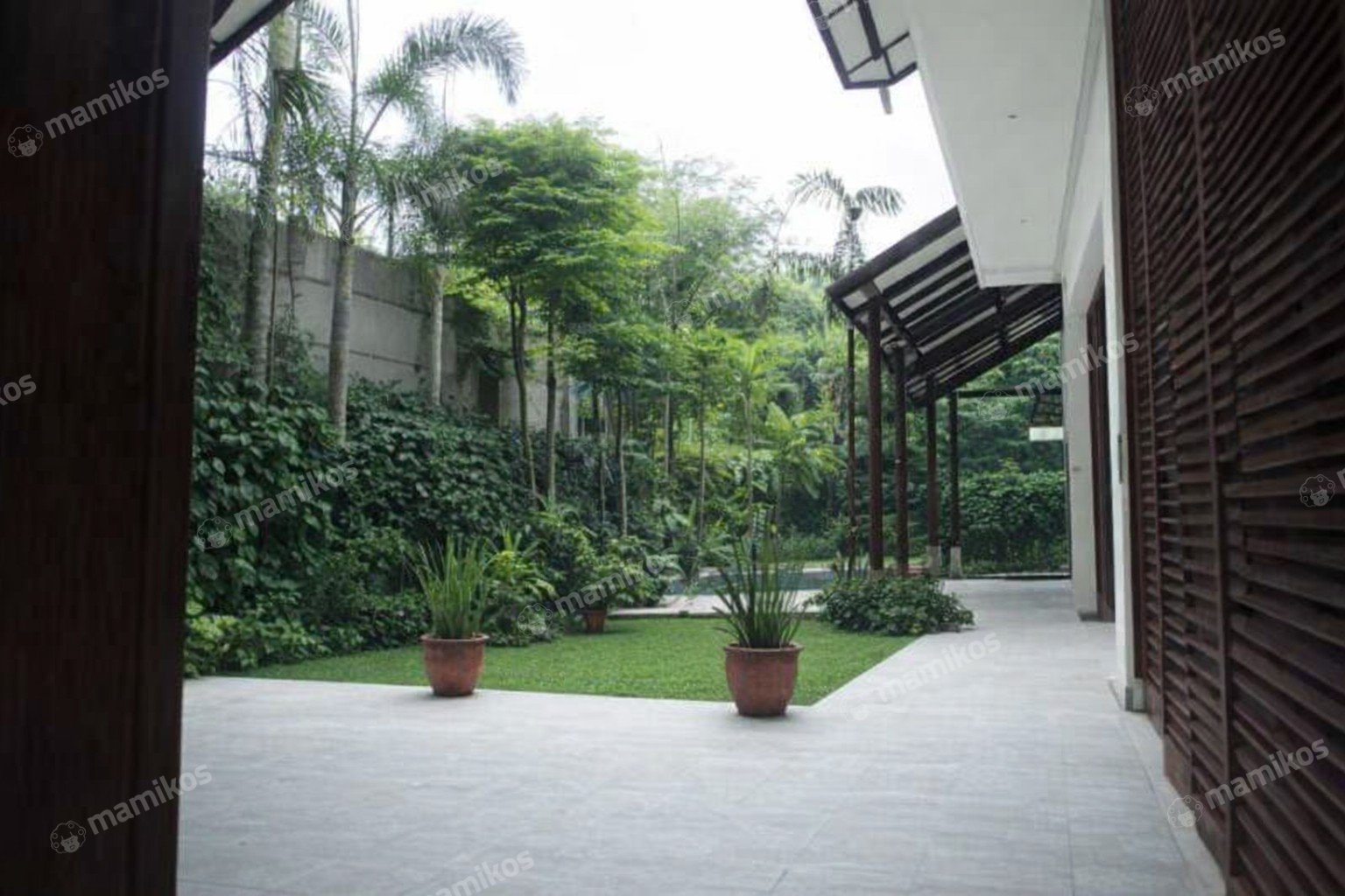 Rumah Sertifikat SHM 5 Kamar Tidur 6 Kamar Mandi Kemang Jakarta Selatan - Photo 4