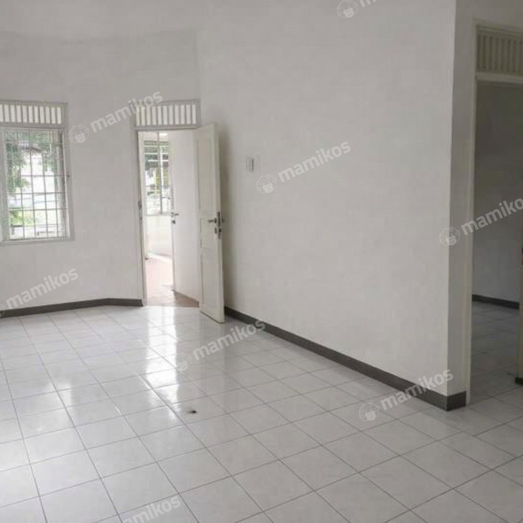 Rumah Sertifikat SHM 2 Kamar Tidur 1 Kamar Mandi Taman Surya Jakarta Barat - Photo 2
