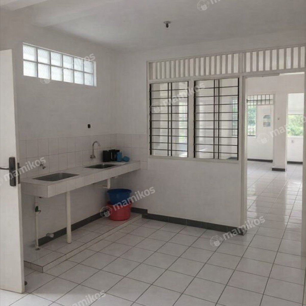 Rumah Sertifikat SHM 2 Kamar Tidur 1 Kamar Mandi Taman Surya Jakarta Barat - Photo 3