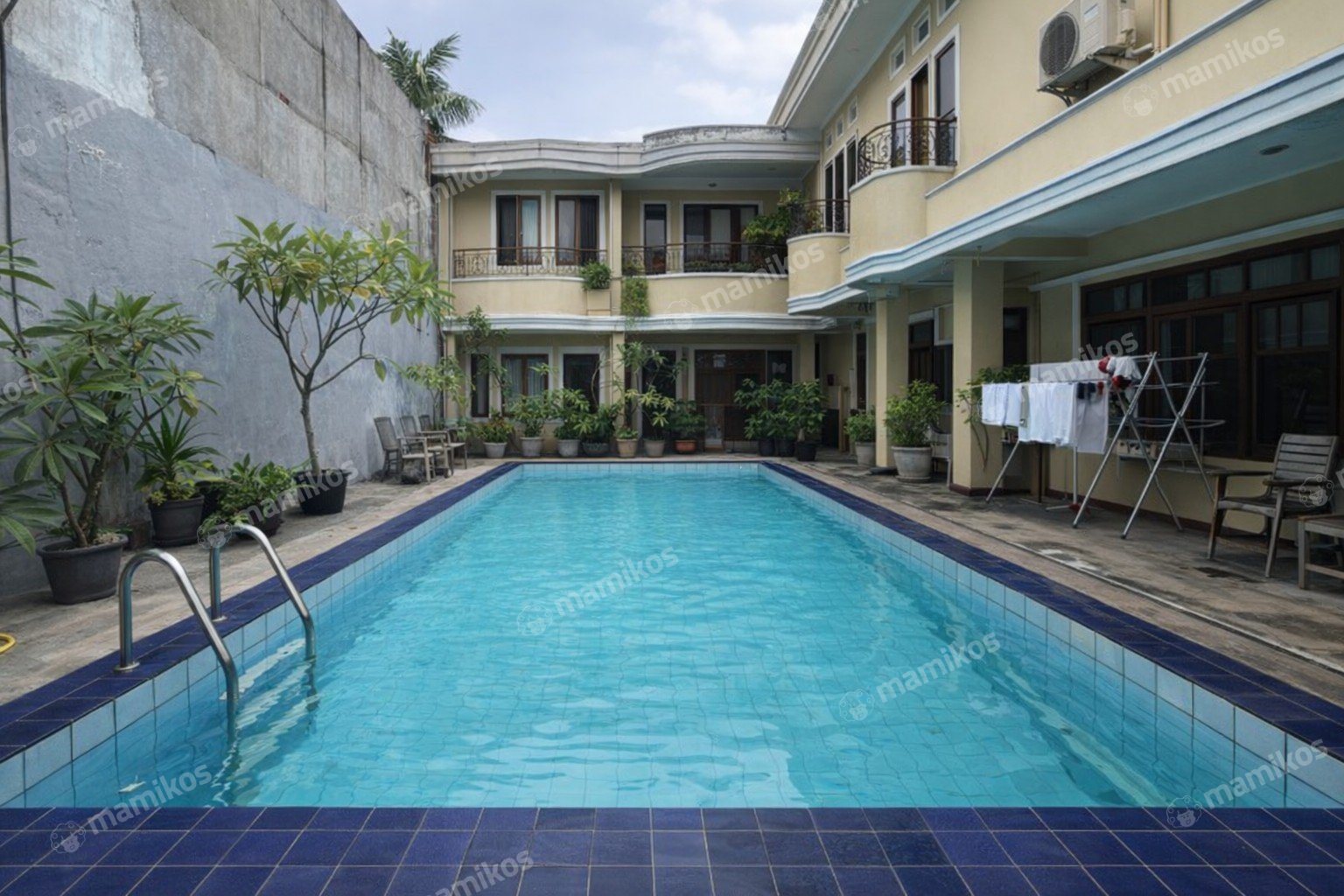 Rumah Sertifikat SHM 5 Kamar Tidur 3 Kamar Mandi Fatmawati Jakarta Selatan