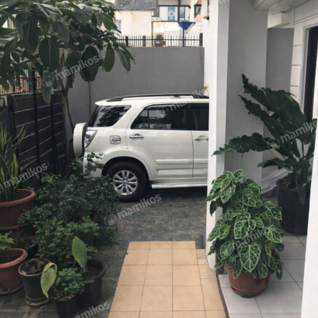 Rumah Sertifikat SHM 4 Kamar Tidur 4 Kamar Mandi Jagakarsa Jakarta Selatan - Photo 5