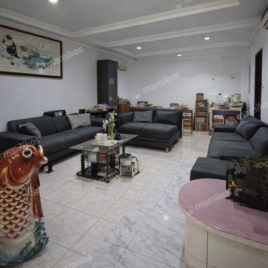 Rumah Sertifikat SHM 4 Kamar Tidur 3 Kamar Mandi Permata Buana Jakarta Barat - Photo 2