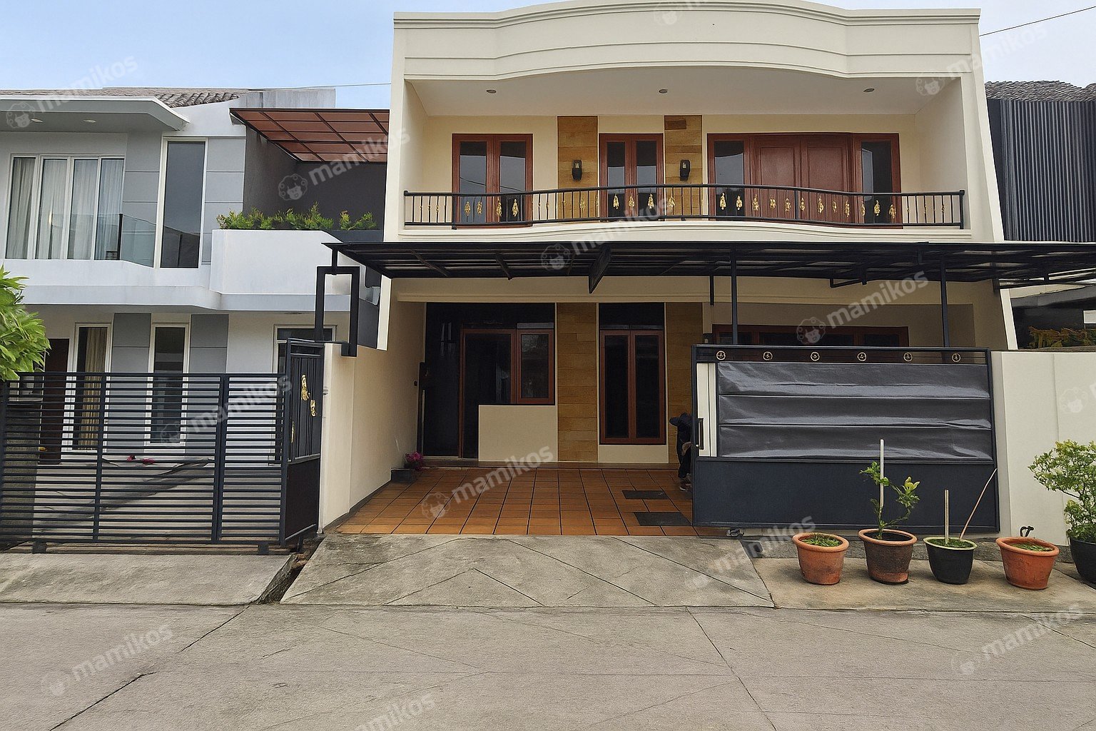 Rumah Sertifikat SHM 3 Kamar Tidur 3 Kamar Mandi Green garden Jakarta Barat