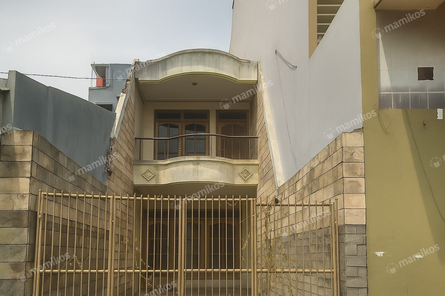 Rumah Sertifikat SHM 2 Lantai Tambora Jakarta Barat
