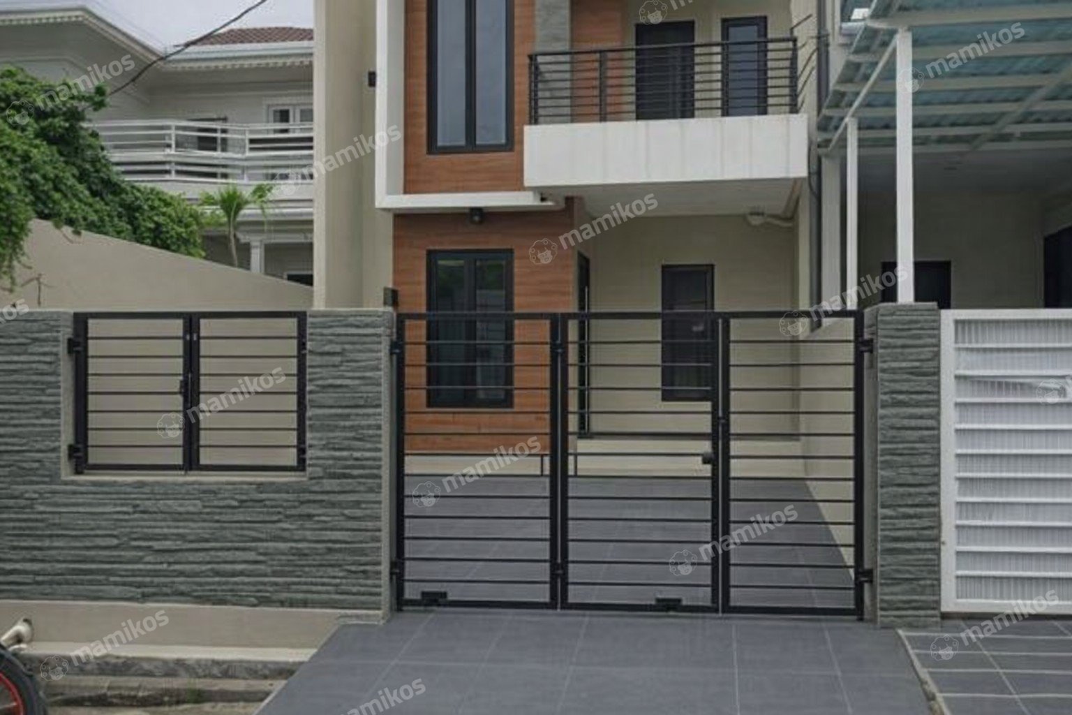 Rumah Sertifikat SHM 4 Kamar Tidur 4 Kamar Mandi Bojong Indah Jakarta Barat