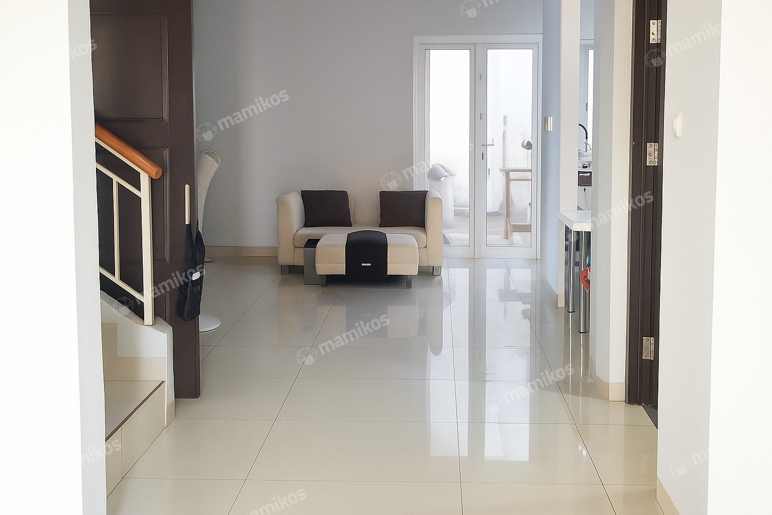 Rumah Sertifikat SHM 3 Kamar Tidur 3 Kamar Mandi Daan Mogot Jakarta Barat