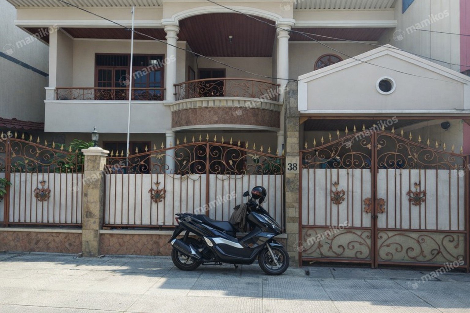 Rumah Sertifikat SHM 4 Kamar Tidur 5 Kamar Mandi Duren Sawit Jakarta Timur