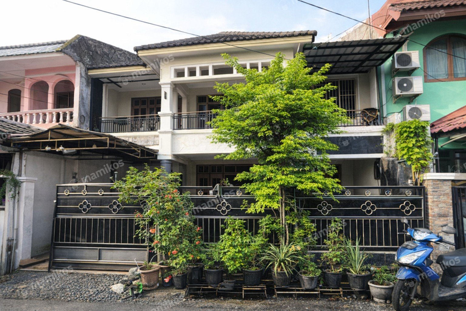 Rumah Sertifikat SHM 3 Kamar Tidur 3 Kamar Mandi Utan Kayu Jakarta Timur