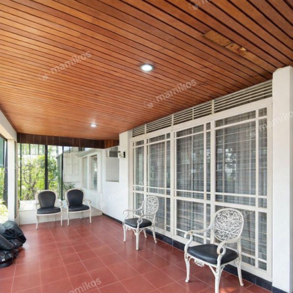 Rumah Sertifikat SHM 4 Kamar Tidur 2 Kamar Mandi Cawang Jakarta Timur - Photo 2