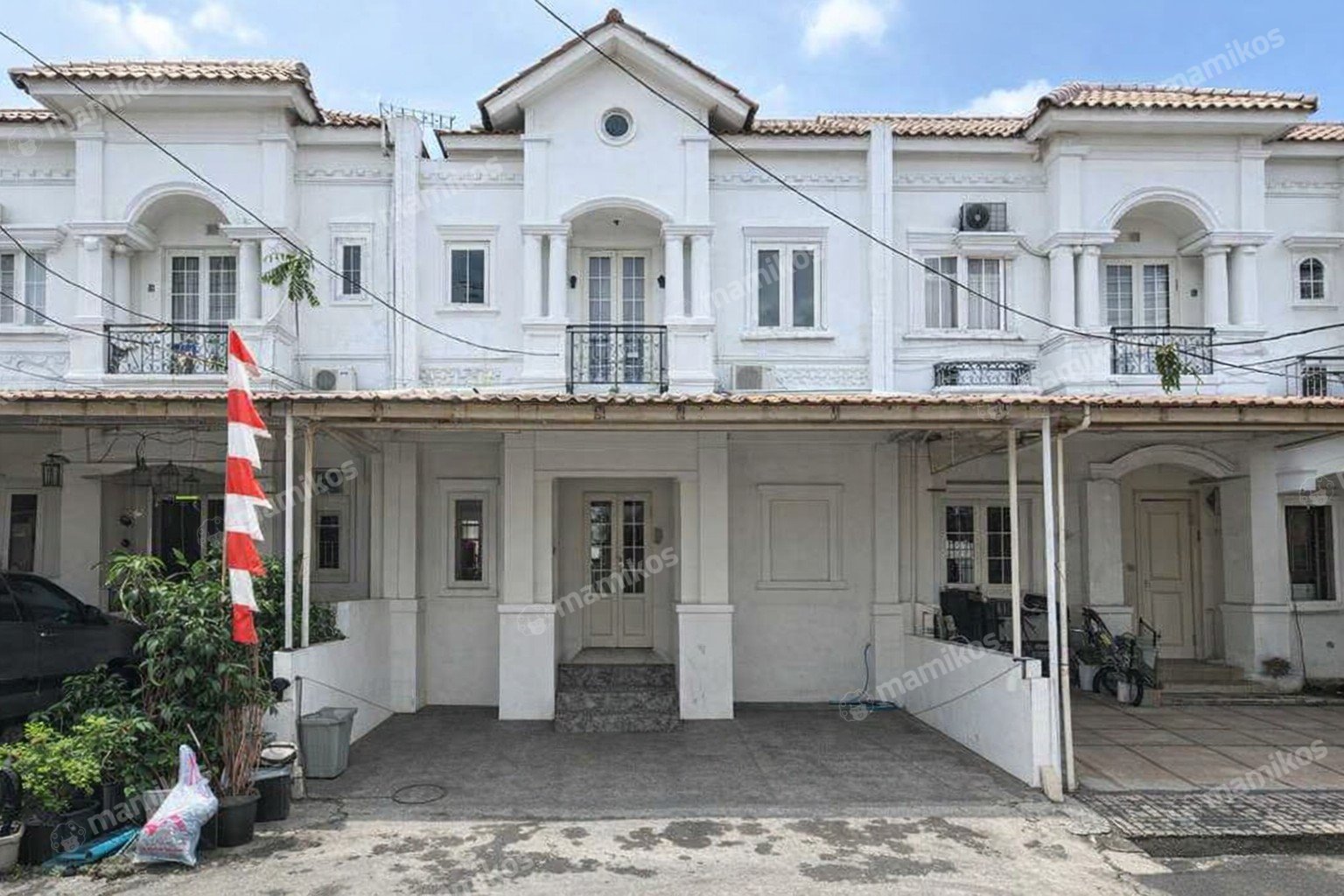 Rumah Sertifikat SHM 3 Kamar Tidur 2 Kamar Mandi Raffles Hills Jakarta Timur