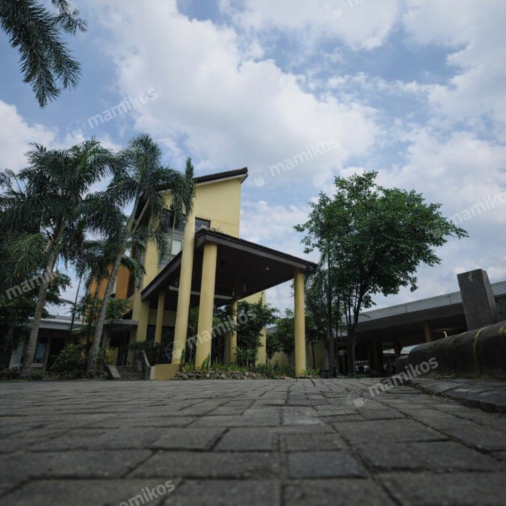 Rumah Sertifikat SHM 5 Kamar Tidur 3 Kamar Mandi Cibubur Jakarta Timur - Photo 3