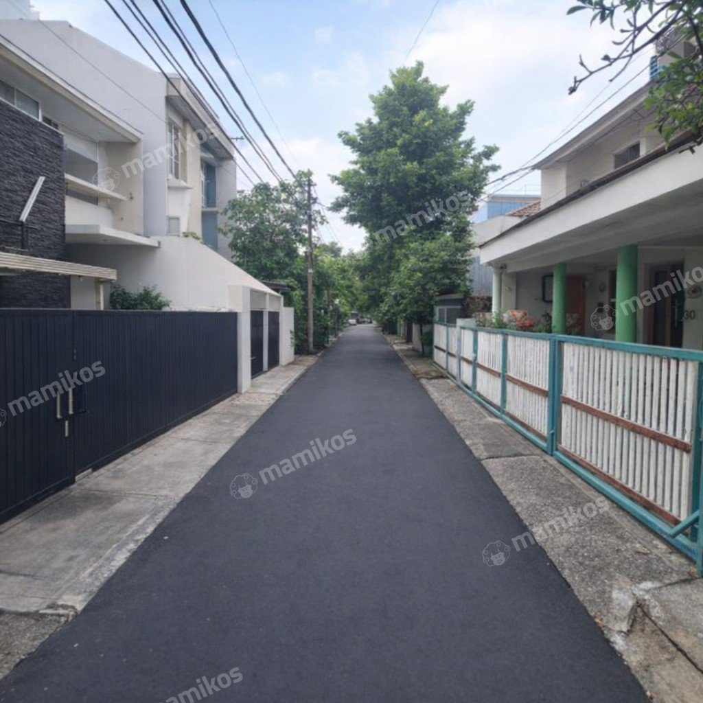 Rumah Sertifikat SHM 15 Kamar Tidur 3 Kamar Mandi Kebayoran Baru Jakarta Selatan