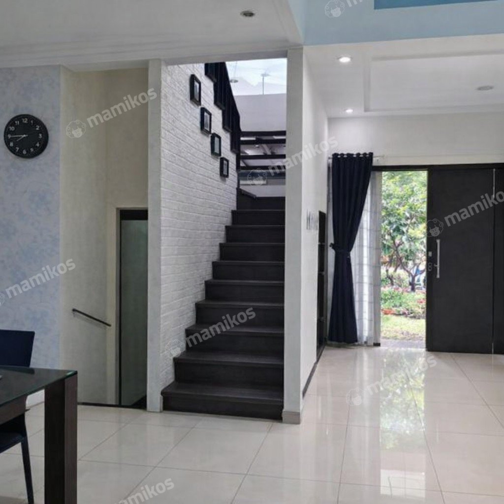 Rumah Sertifikat SHM 4 Kamar Tidur 4 Kamar Mandi Raffles Hills Jakarta Timur - Photo 4