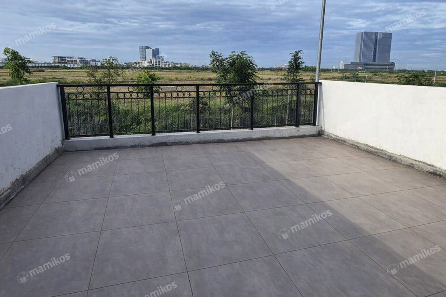 Rumah Sertifikat PPJB 3 Kamar Tidur 3 Kamar Mandi Pantai Indah Kapuk 2 Jakarta Utara