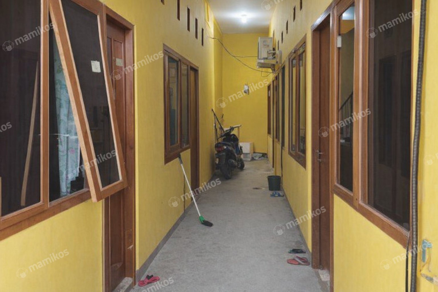 Rumah Sertifikat SHM 8 Kamar Tidur 8 Kamar Mandi Rorotan Jakarta Utara