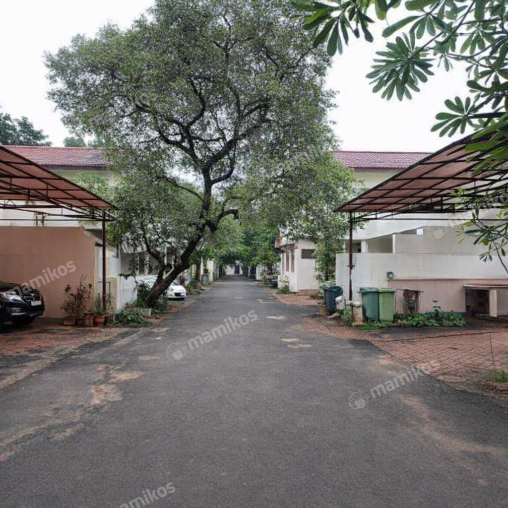 Rumah Sertifikat SHM 4 Kamar Tidur 4 Kamar Mandi Lebak Bulus Jakarta Selatan - Photo 2