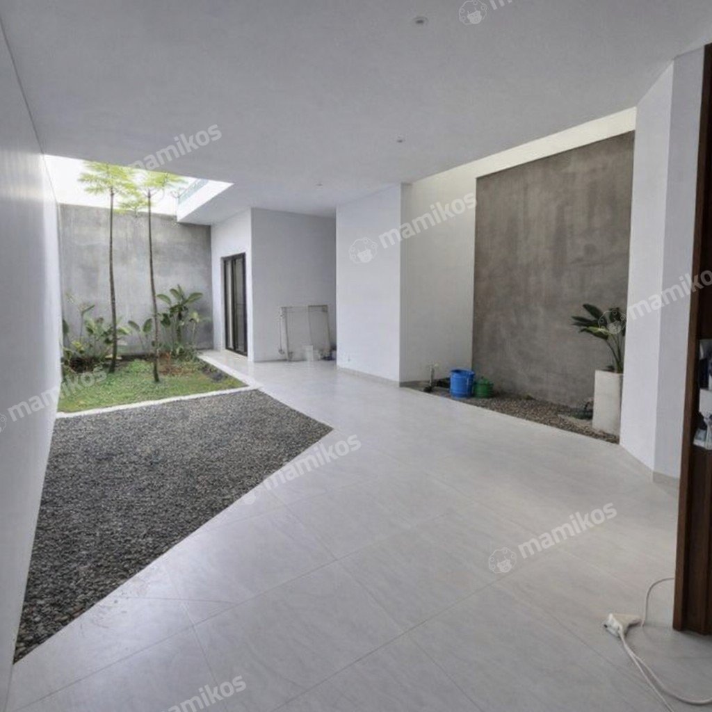 Rumah Sertifikat SHM 4 Kamar Tidur 4 Kamar Mandi Kemang Jakarta Selatan - Photo 2