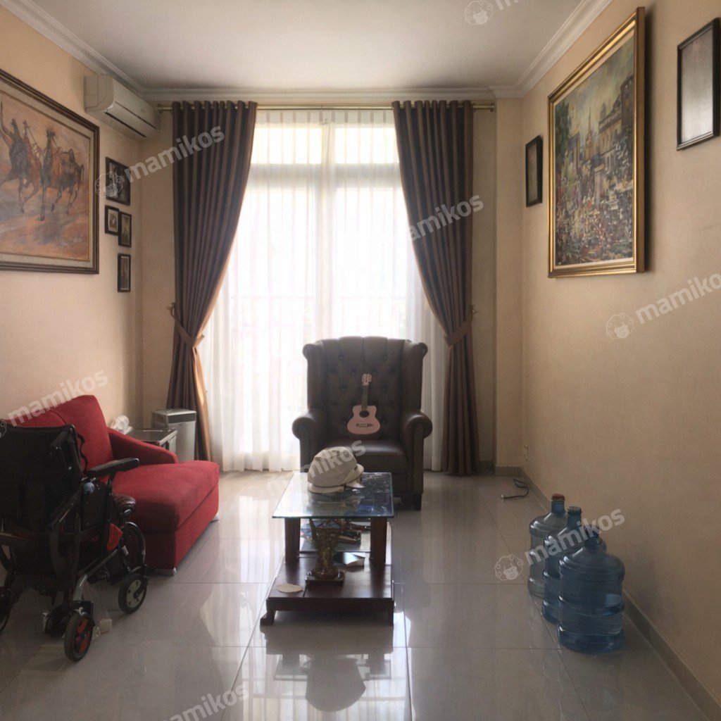 Rumah Sertifikat SHM 4 Kamar Tidur 4 Kamar Mandi Kota Wisata Jakarta Timur - Photo 4