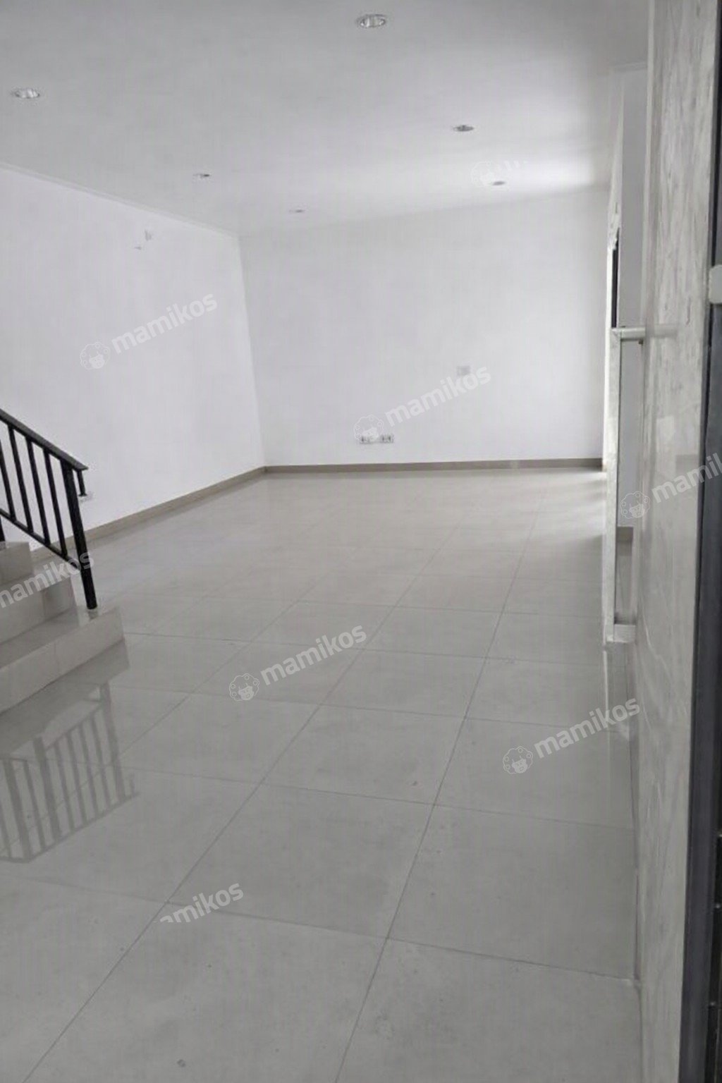 Rumah 4 Kamar Tidur 4 Kamar Mandi 2 Lantai Pantai Indah Kapuk Jakarta Utara - Photo 4