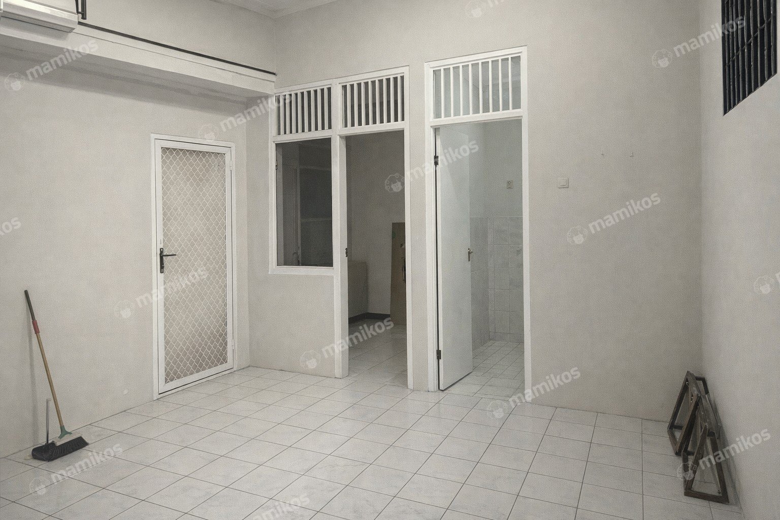 Rumah Sertifikat SHM 3 Kamar Tidur 2 Kamar Mandi Citra Garden Jakarta Barat - Photo 2