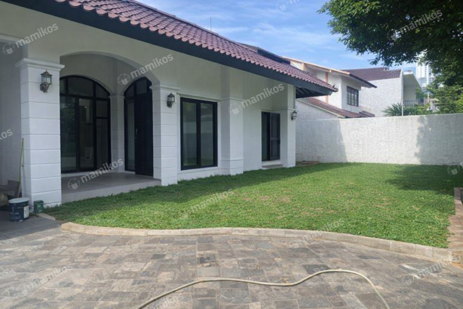 Rumah Sertifikat SHM 4 Kamar Tidur 4 Kamar Mandi Permata Hijau Jakarta Selatan