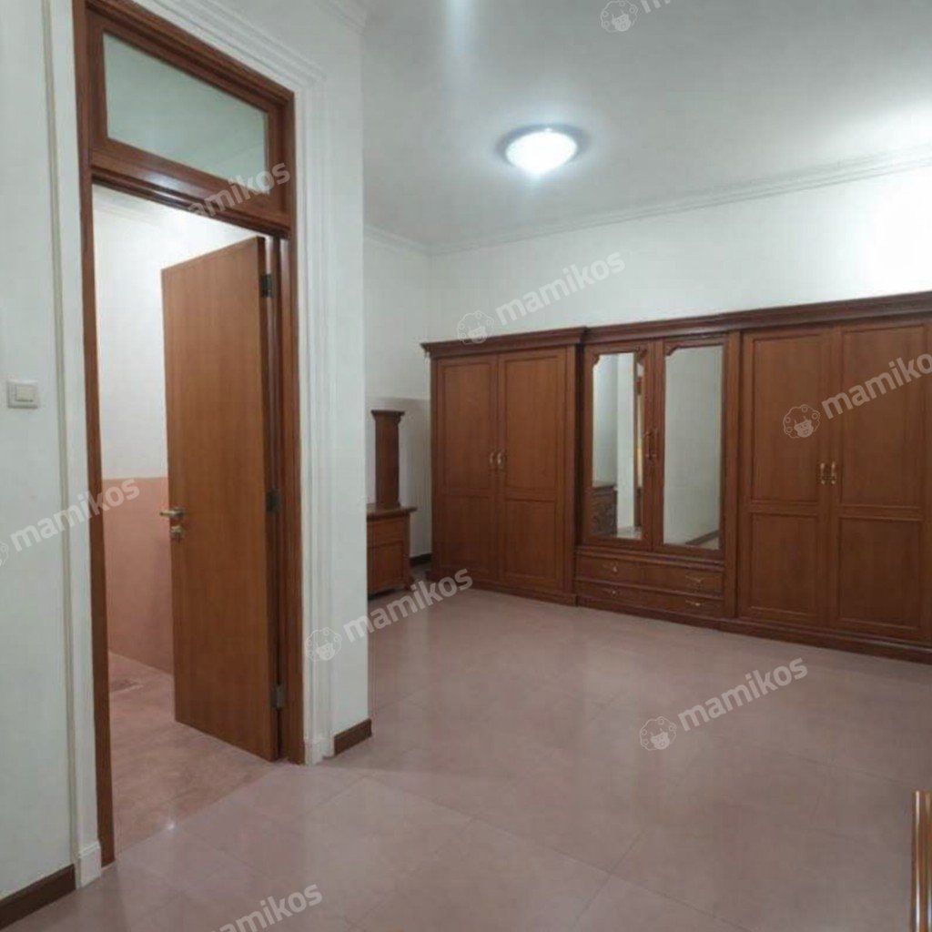 Rumah Sertifikat SHM 4 Kamar Tidur 4 Kamar Mandi Petukangan Jakarta Selatan - Photo 4