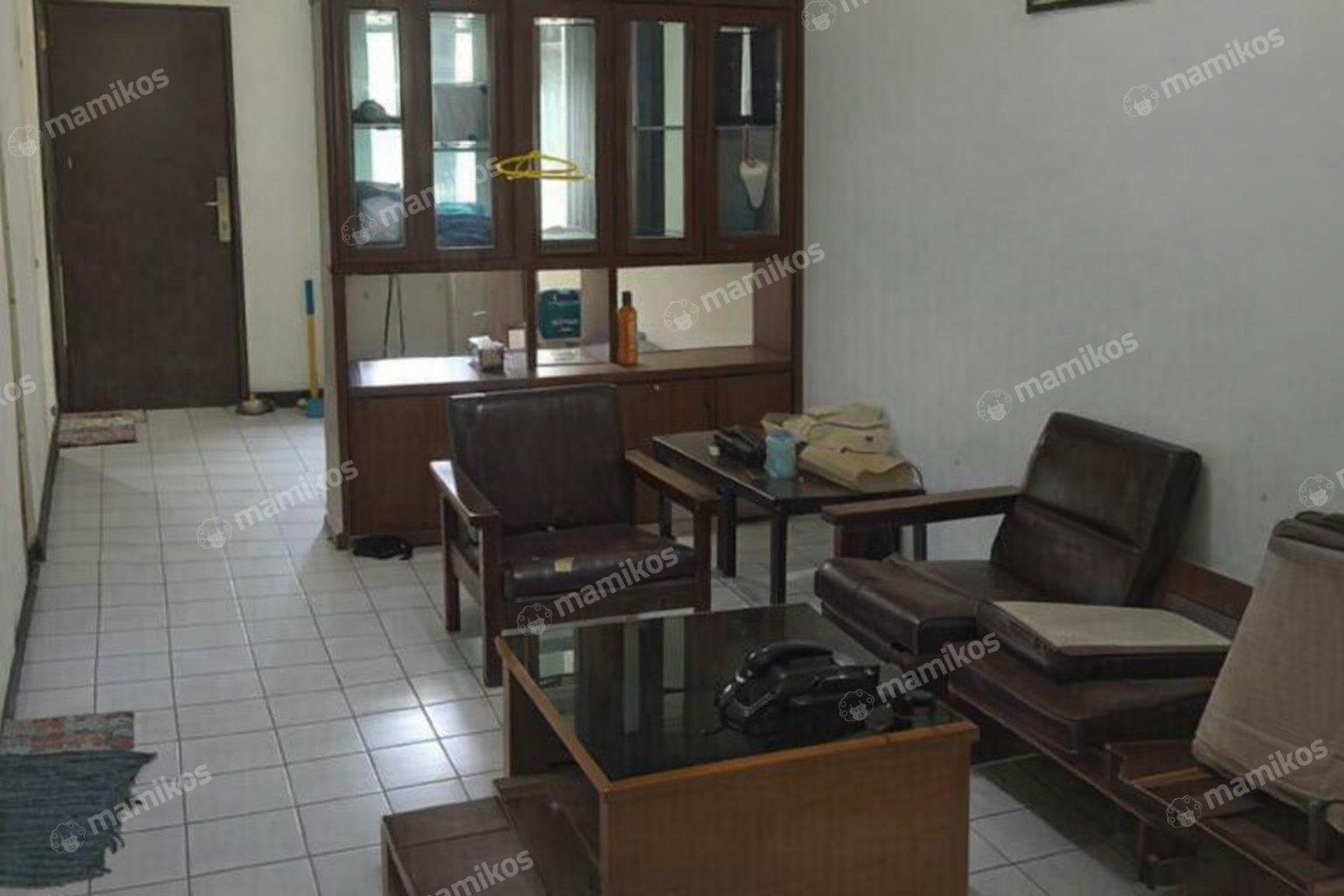 Rumah Sertifikat SHM 3 Kamar Tidur 2 Kamar Mandi Taman Surya Jakarta Barat