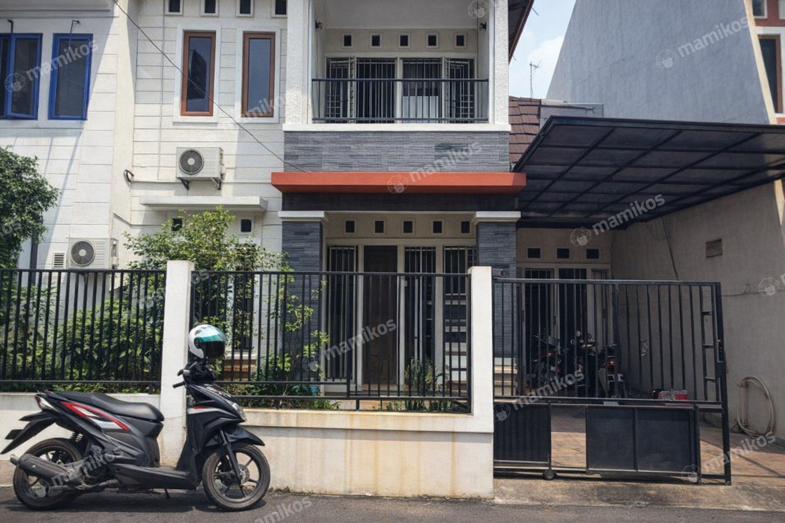 Rumah Sertifikat SHM 3 Kamar Tidur 3 Kamar Mandi Kalisari Jakarta Timur