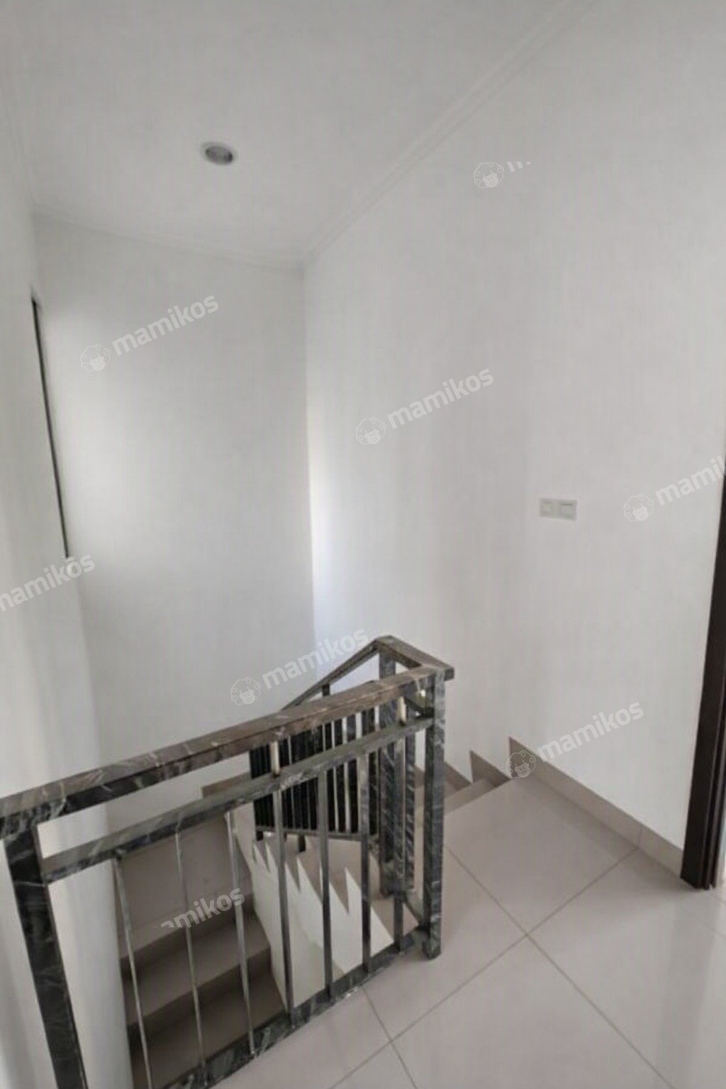 Rumah Baru 3 Kamar Tidur 3 Kamar Mandi Pantai Indah Kapuk 2 Jakarta Utara - Photo 3