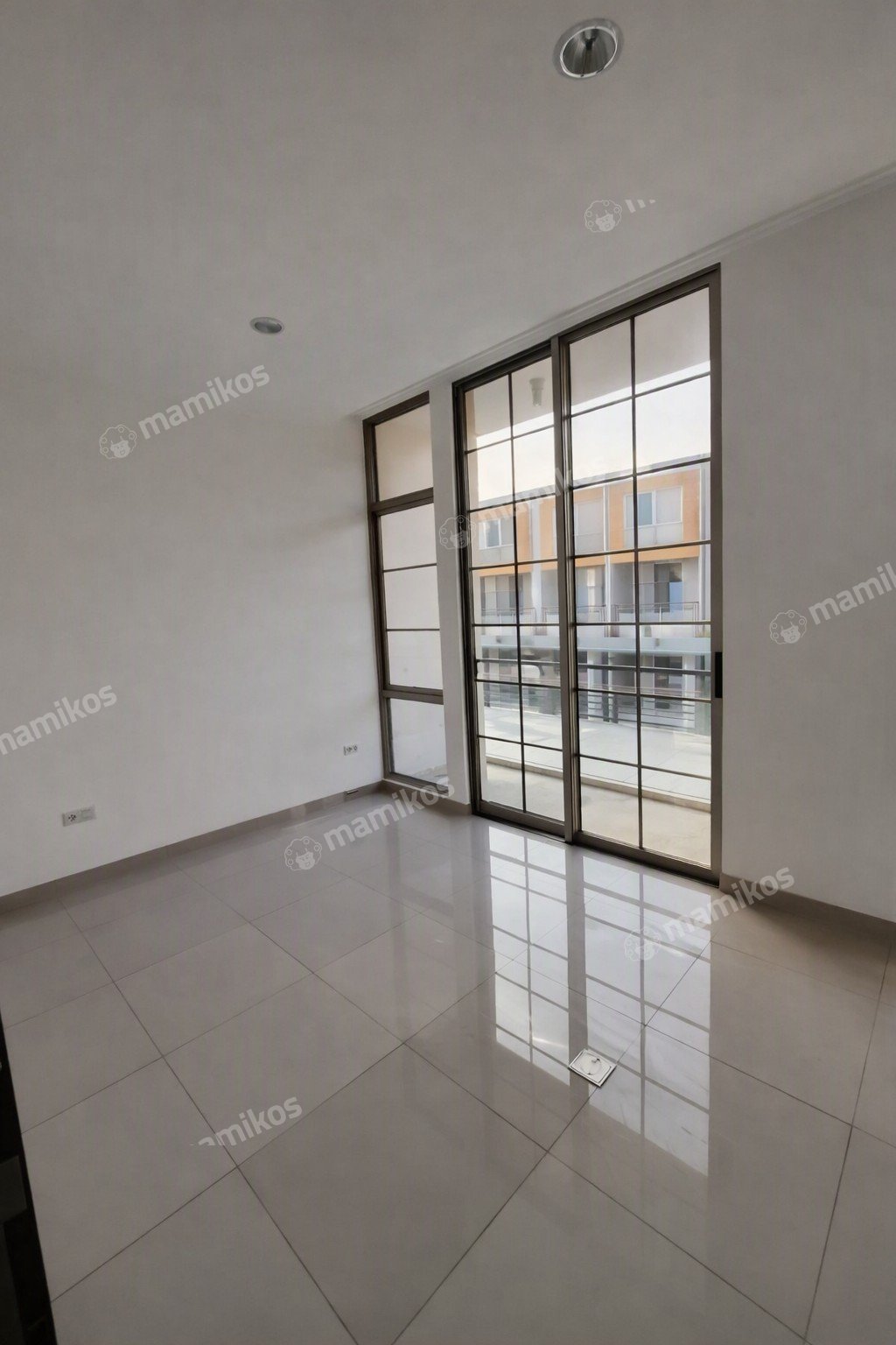 Rumah Baru 3 Kamar Tidur 3 Kamar Mandi Pantai Indah Kapuk 2 Jakarta Utara - Photo 5