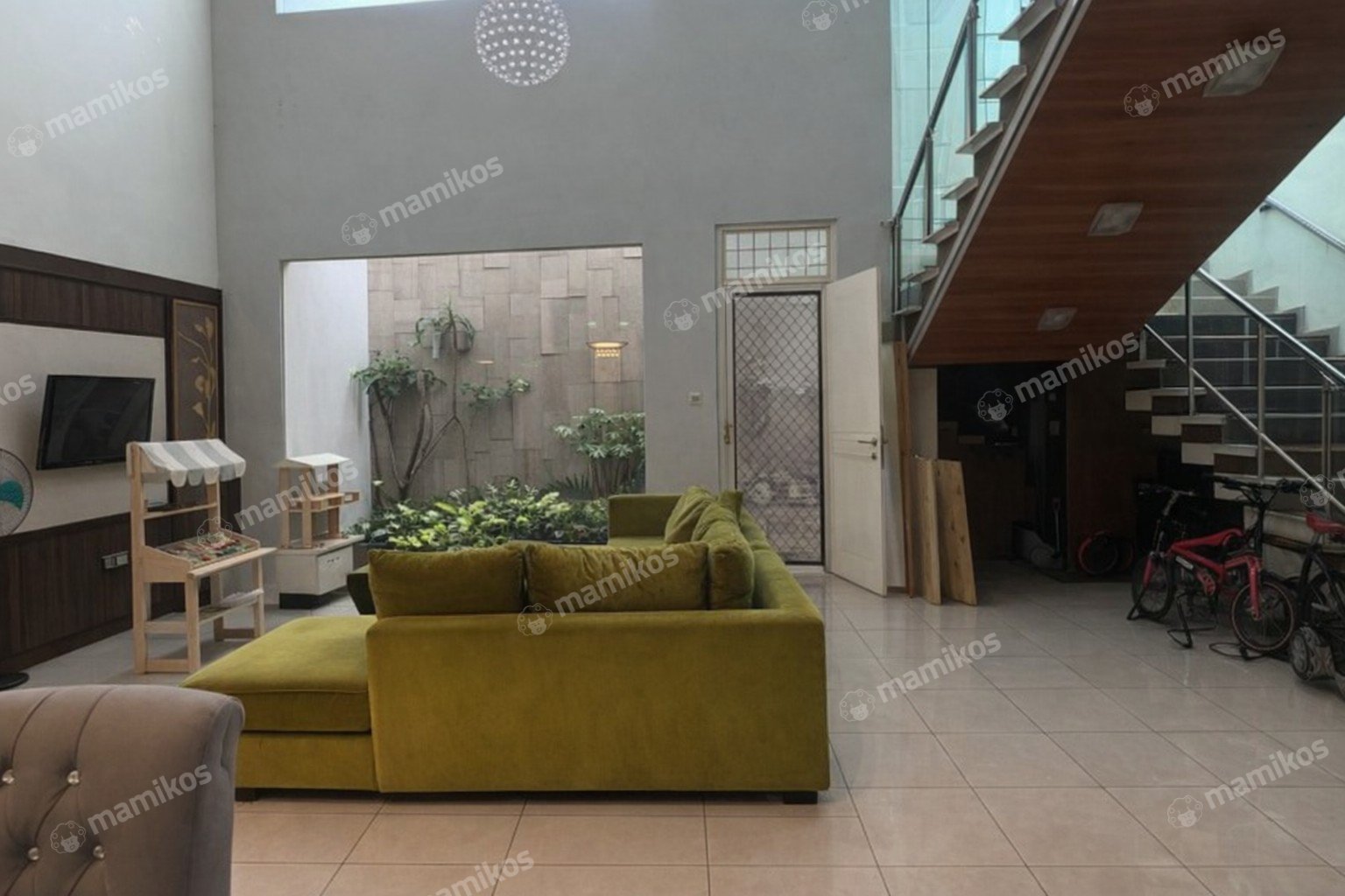 Rumah Sertifikat SHM 3 Kamar Tidur 3 Kamar Mandi Green garden Jakarta Barat