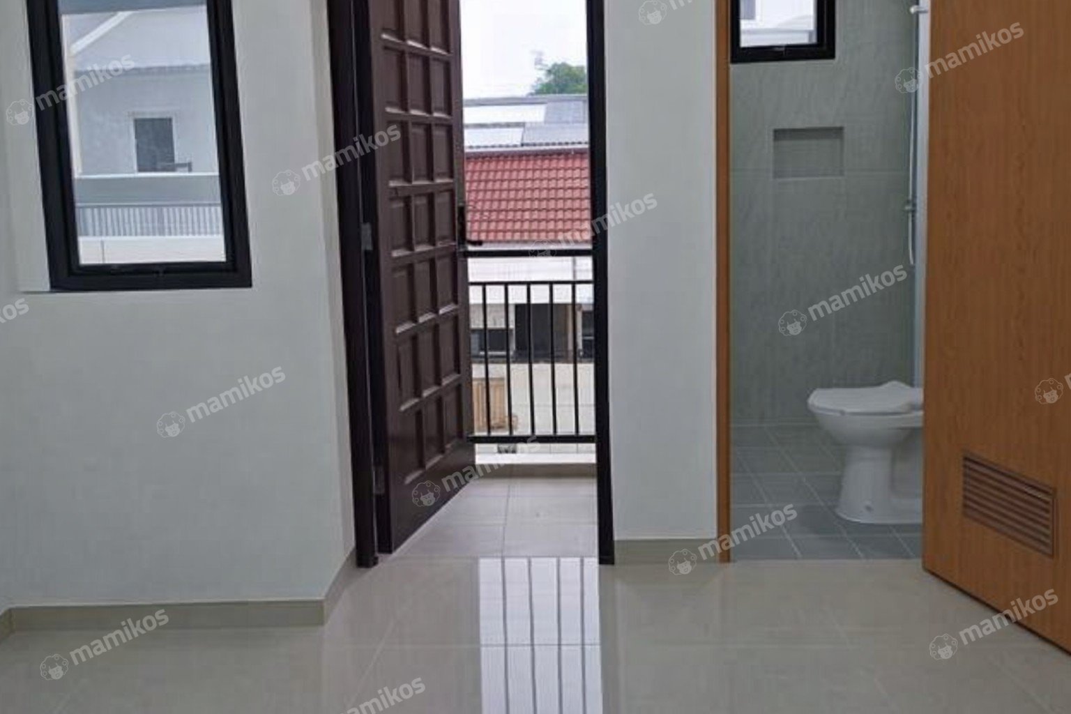 Rumah Sertifikat SHM 3 Kamar Tidur 3 Kamar Mandi Metland Puri Jakarta Barat