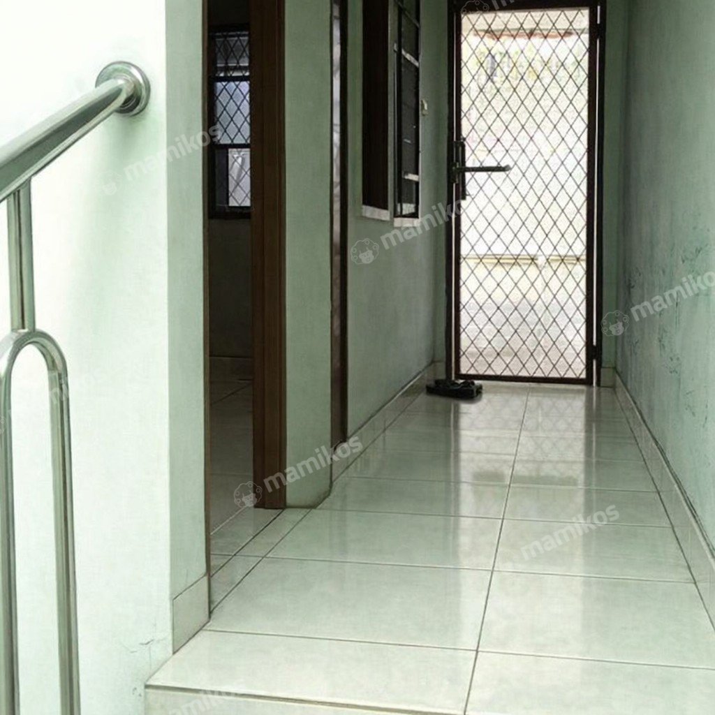 Rumah Sertifikat SHM 3 Kamar Tidur 3 Kamar Mandi Semanan Jakarta Barat - Photo 2