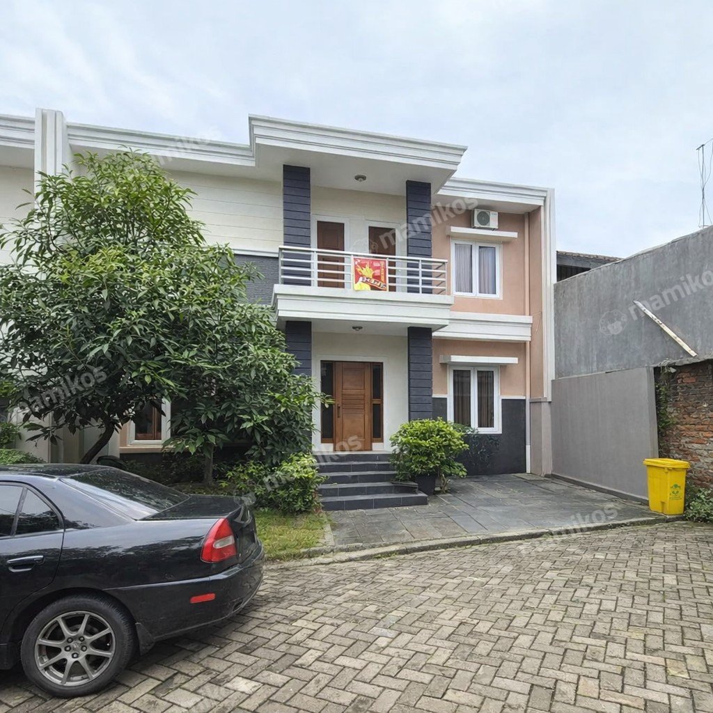 Rumah Sertifikat SHM 5 Kamar Tidur 4 Kamar Mandi Cibubur Jakarta Timur - Photo 2