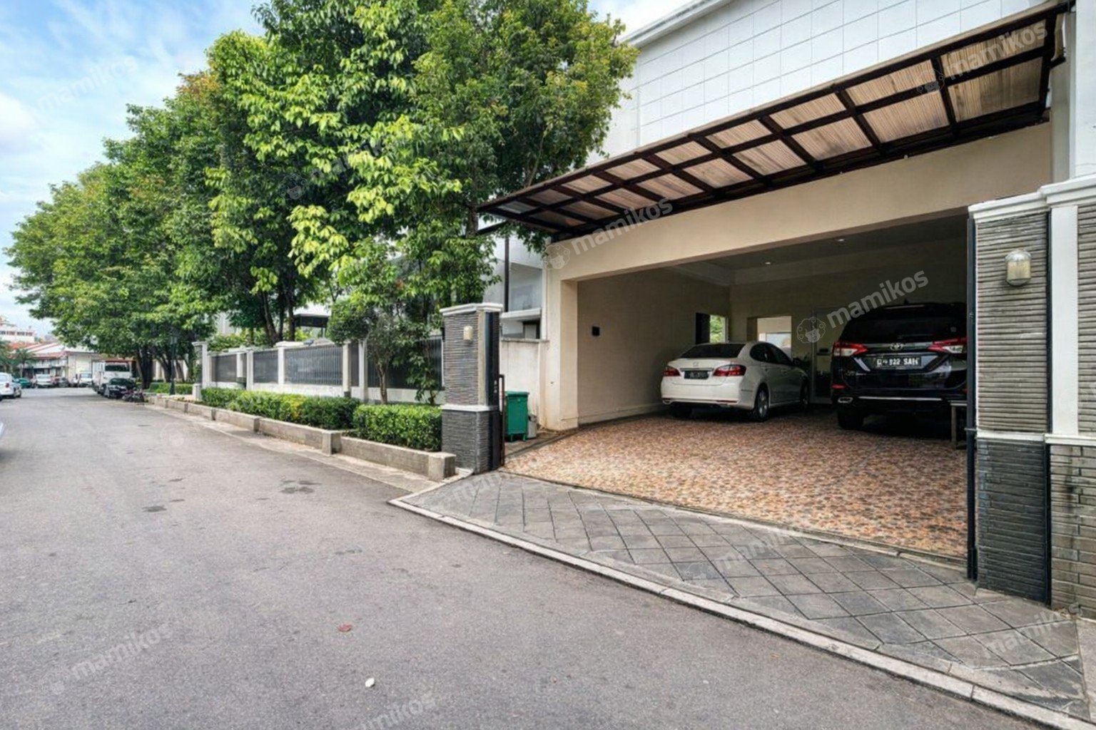 Rumah Sertifikat SHM 6 Kamar Tidur 4 Kamar Mandi Tebet Jakarta Selatan