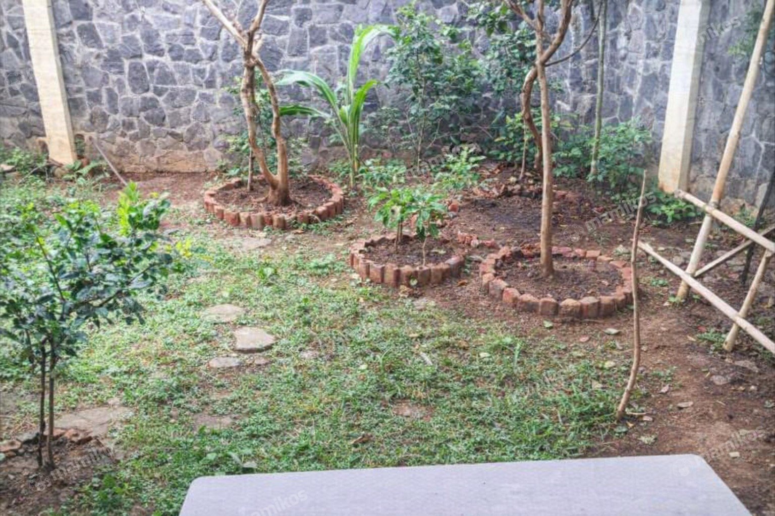 Rumah Sertifikat SHM 6 Kamar Tidur 4 Kamar Mandi Cengkareng Jakarta Barat - Photo 2