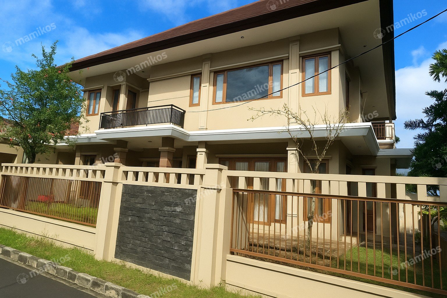 Rumah Sertifikat SHM 4 Kamar Tidur 4 Kamar Mandi Pondok Indah Jakarta Selatan