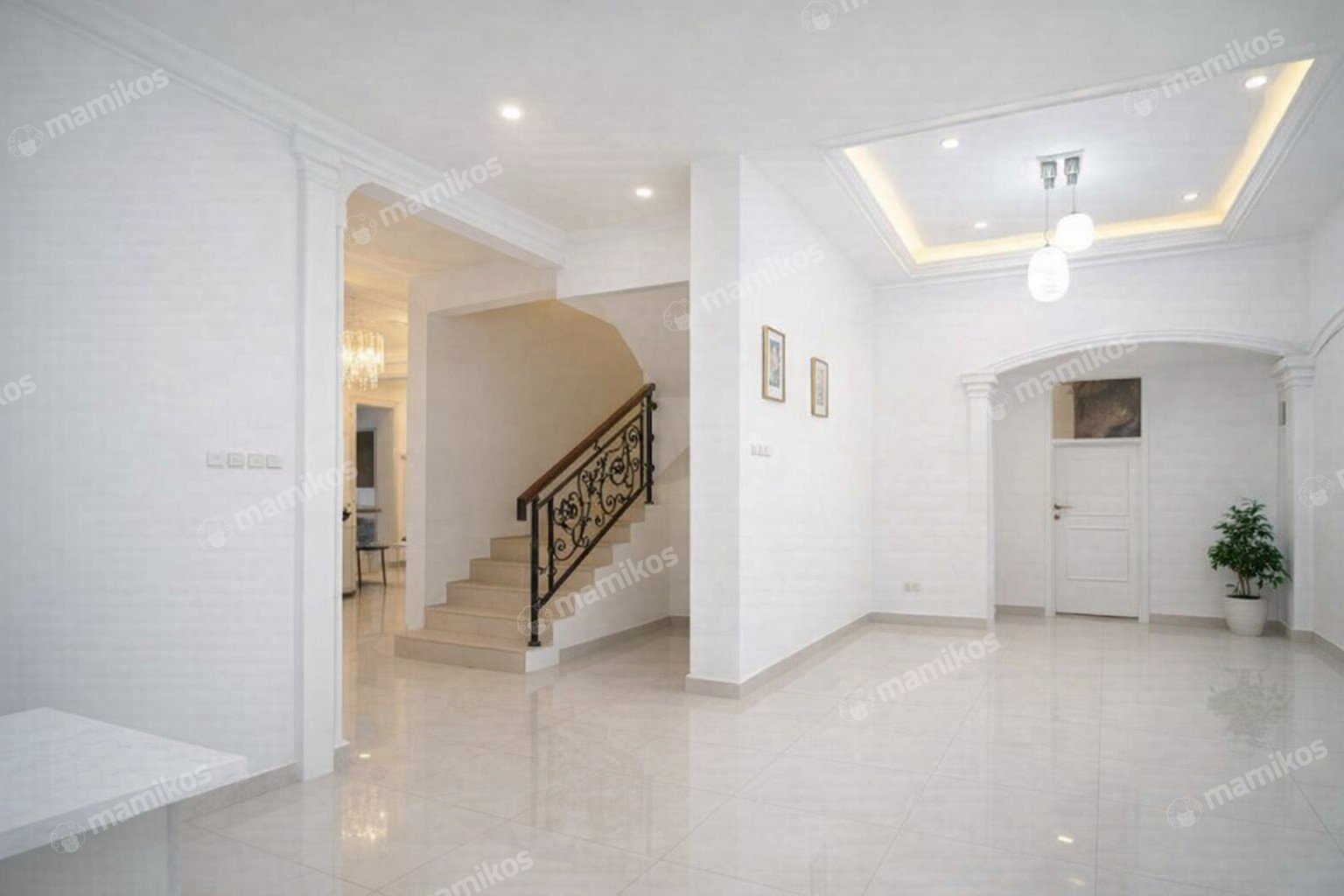 Rumah 4 Kamar Tidur 4 Kamar Mandi 2 Lantai Kemang Jakarta Selatan - Photo 3