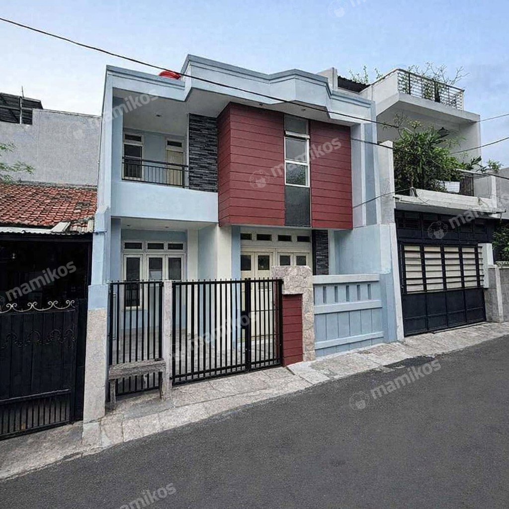 Rumah 3 Kamar Tidur 2 Kamar Mandi 2 Lantai Kayu Putih Jakarta Timur