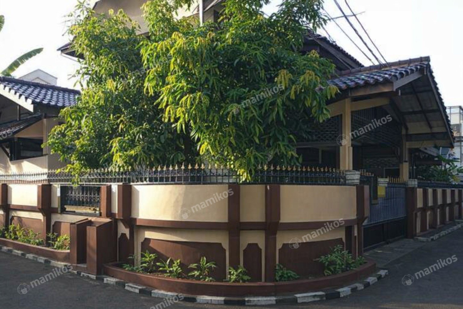 Rumah Sertifikat SHM 6 Kamar Tidur 3 Kamar Mandi Pondok Kelapa Jakarta Timur