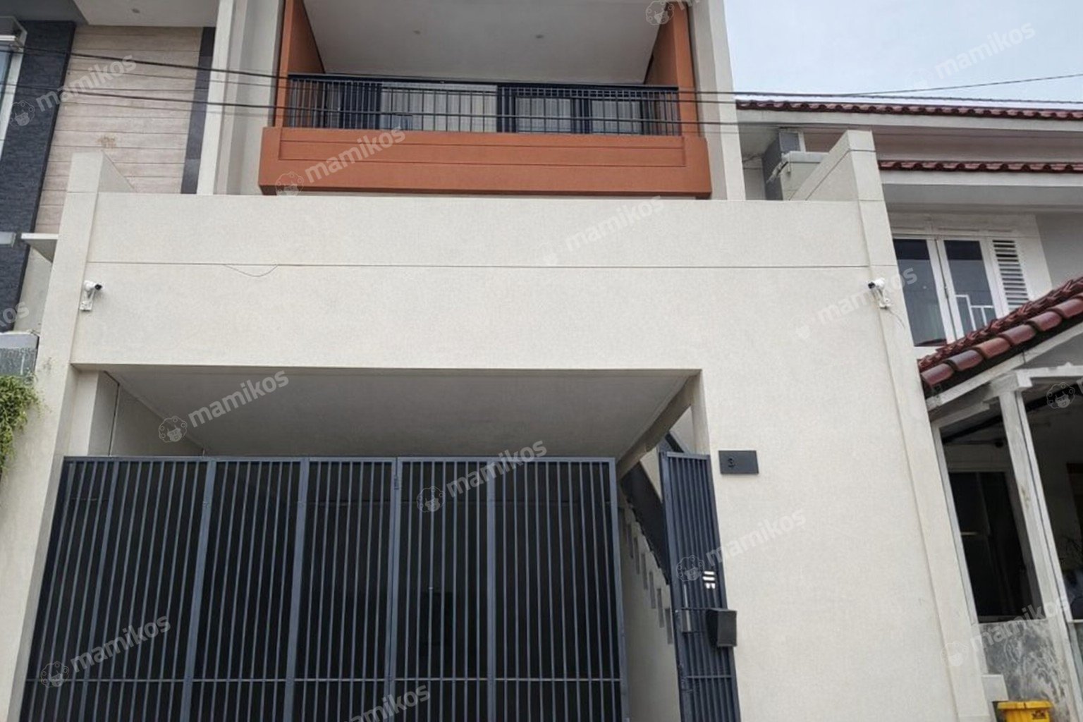 Rumah Sertifikat SHM 3 Kamar Tidur 4 Kamar Mandi Pulomas Jakarta Timur