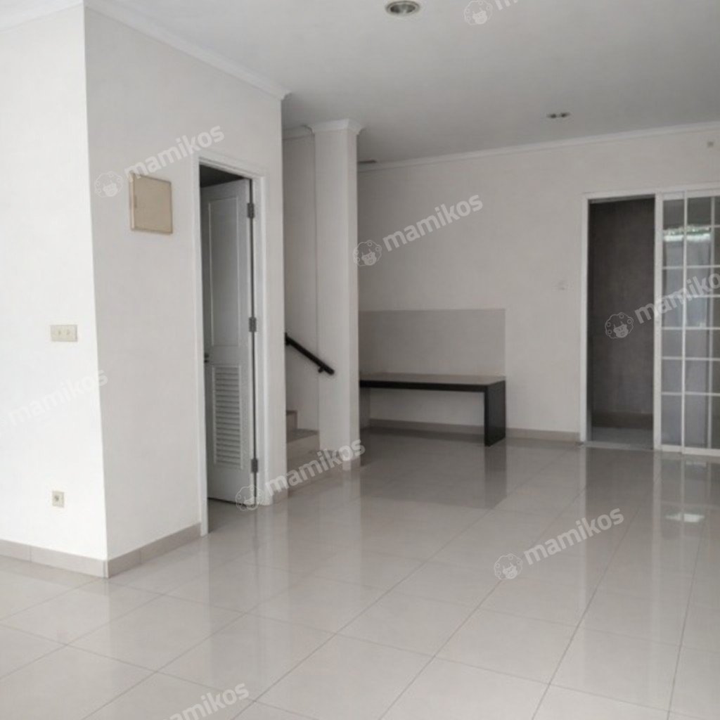 Rumah Sertifikat SHM 3 Kamar Tidur 3 Kamar Mandi Green Lake City Jakarta Barat - Photo 3