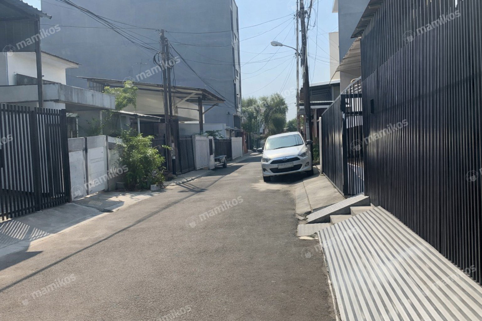 Rumah Sertifikat SHM 3 Kamar Tidur 3 Kamar Mandi Kelapa Gading Jakarta Utara - Photo 4