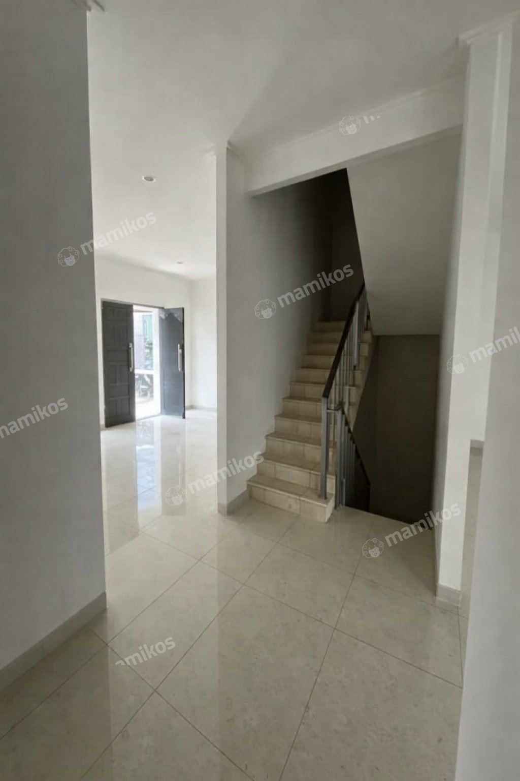 Rumah Sertifikat HGB 3 Kamar Tidur 3 Kamar Mandi Pantai Indah Kapuk Jakarta Utara - Photo 5