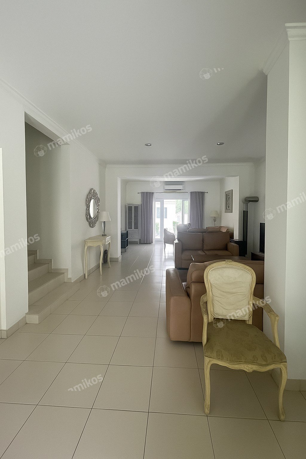 Rumah Sertifikat SHM 4 Kamar Tidur 3 Kamar Mandi Kota Wisata Jakarta Timur - Photo 5